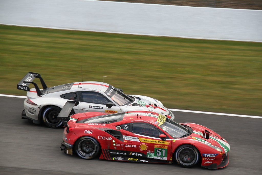 Michael Christensen i Porsche i tæt kamp med Ferrari om førstepladsen
(Foto: Jan Kaiser)